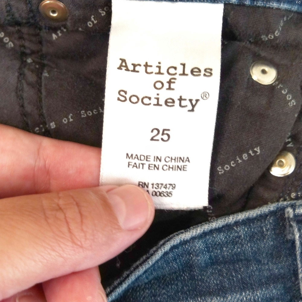 ARTICLES OF SOCIETY JEAN SHORTS - Picture 6 of 8